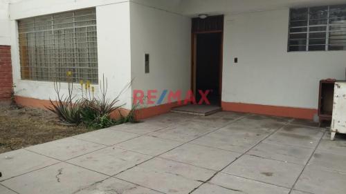 Casa en Venta de 3 dormitorios ubicado en Surquillo