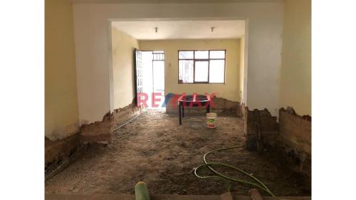 Casa en Venta de 6 dormitorios ubicado en Villa Maria Del Triunfo