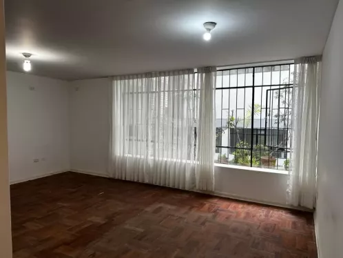 Departamento en Venta ubicado en Miraflores a $135,000