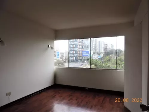 Departamento de 3 dormitorios y 2 baños ubicado en Miraflores