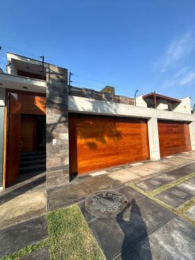 Casa en Venta ubicado en La Molina a $835,000