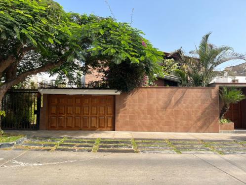 Casa de 5 dormitorios y 4 baños ubicado en San Borja