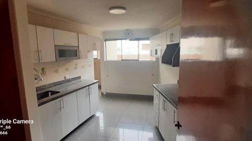 Departamento de 3 dormitorios y 3 baños ubicado en San Borja