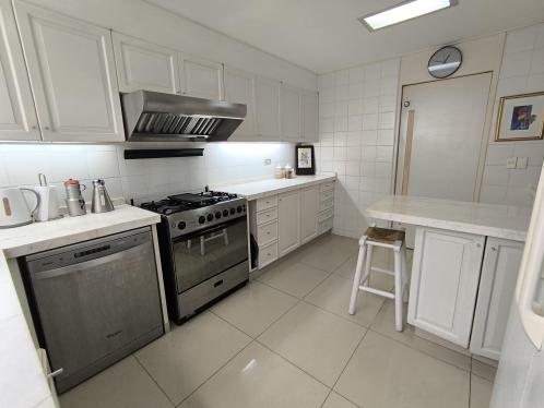 Departamento de 3 dormitorios ubicado en San Isidro