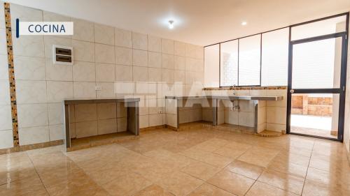 Departamento en Venta de 5 dormitorios ubicado en La Molina