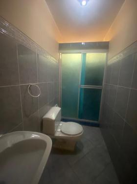 Departamento de 2 dormitorios y 2 baños ubicado en Santiago De Surco