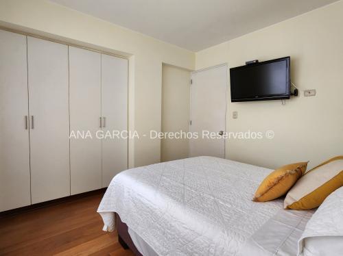 Departamento en Alquiler de 3 dormitorios ubicado en Miraflores