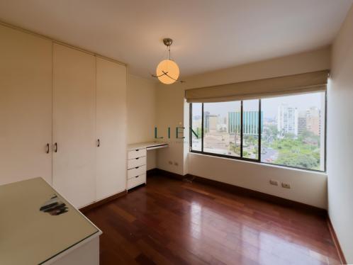 Departamento en Venta de 3 dormitorios ubicado en San Isidro