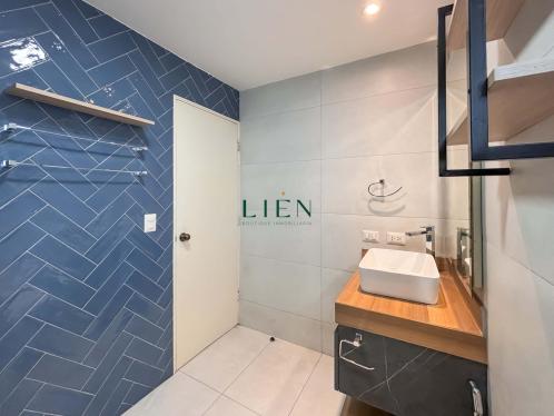 Departamento en Venta ubicado en Duplex 3er Piso | Sin Ascensor | 2 Cocheras | Remodelado En Su Totalidad | Terraza Amplia