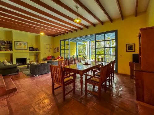 Casa en Venta ubicado en Casa De Campo Estilo Clásico Barranquino En Hacienda San Andrés Km 74.5