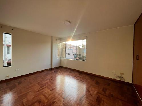 Departamento de 4 dormitorios y 2 baños ubicado en Santiago De Surco