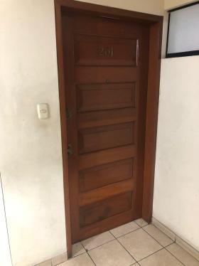 Departamento de 3 dormitorios y 2 baños ubicado en Magdalena Del Mar