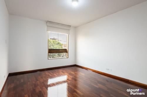 Departamento de 3 dormitorios ubicado en Santiago De Surco