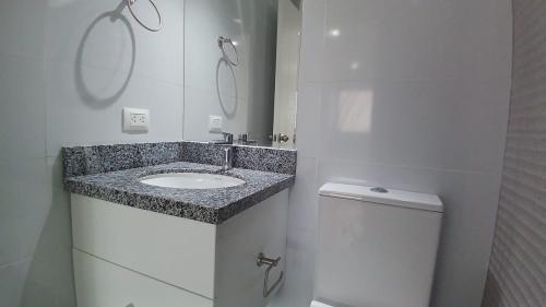 Bajo precio Departamento en Alquiler en Miraflores