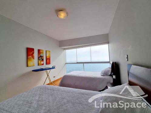 Bajo precio Departamento en Alquiler en Miraflores