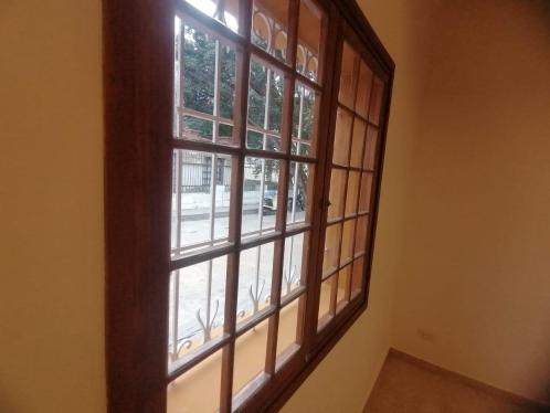 Bajo precio Casa en Alquiler en San Isidro