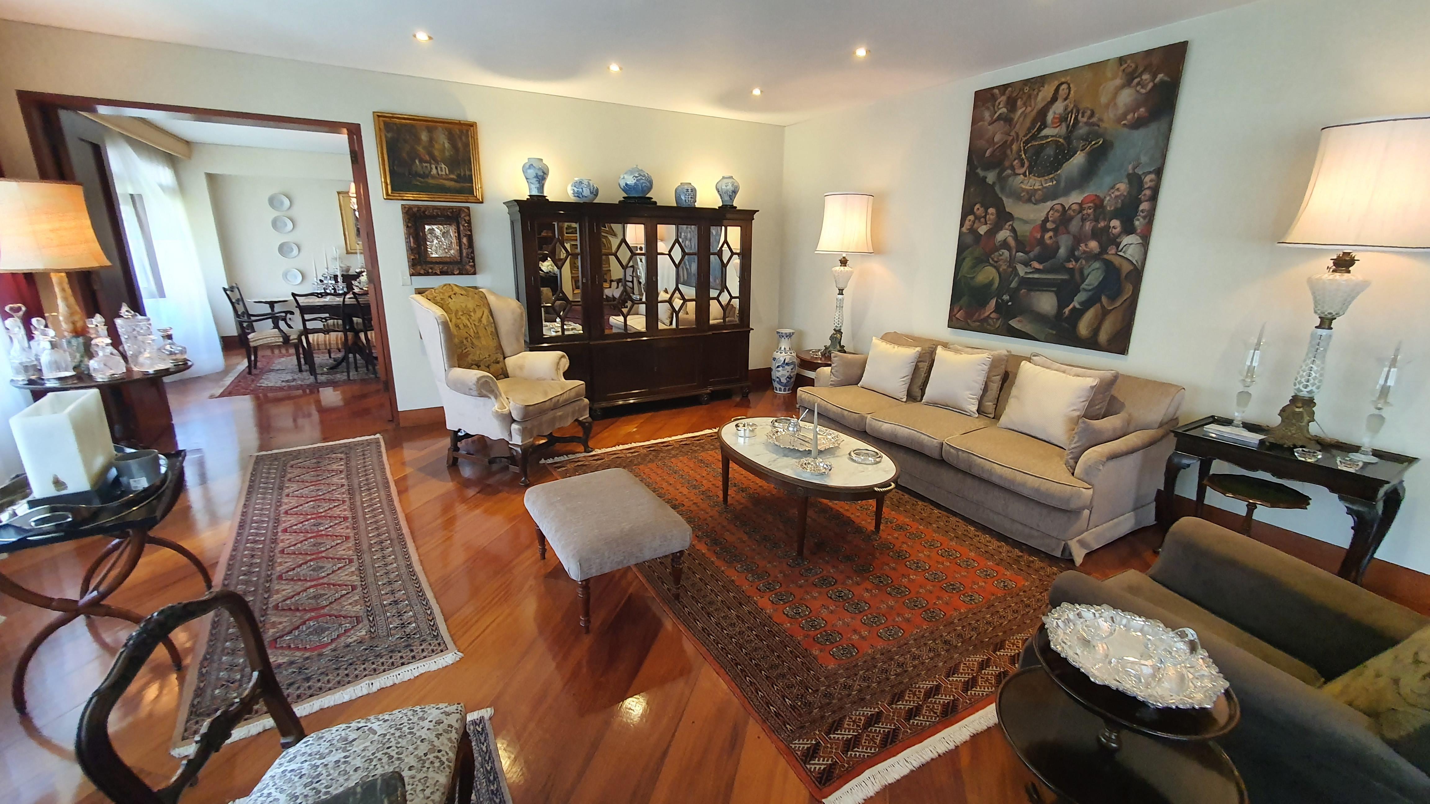 Departamento de 3 dormitorios ubicado en San Isidro Departamento de 3 dormitorios ubicado en San Isidro