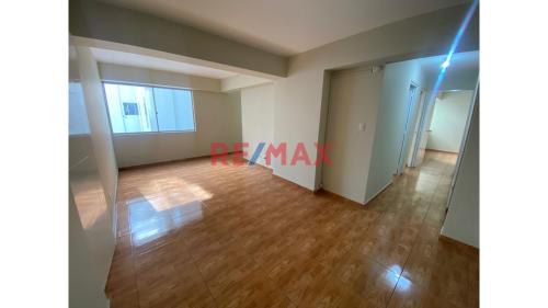 Departamento de 3 dormitorios y 3 baños ubicado en Magdalena Del Mar