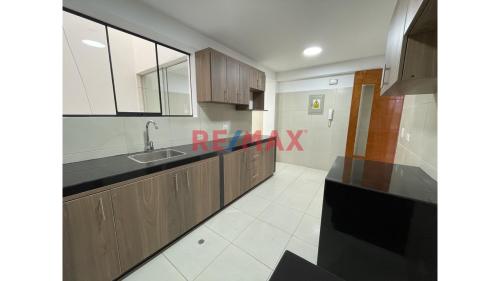 Departamento de 3 dormitorios ubicado en San Juan De Miraflores