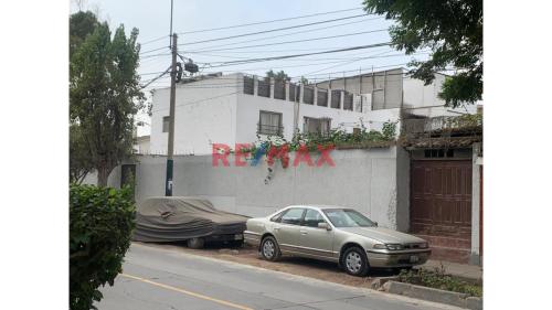 Casa de 6 dormitorios y 2 baños ubicado en Cercado De Lima