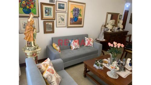 Departamento de 3 dormitorios y 3 baños ubicado en San Isidro