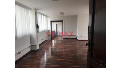 Oficina en Venta ubicado en Miraflores a $156,000