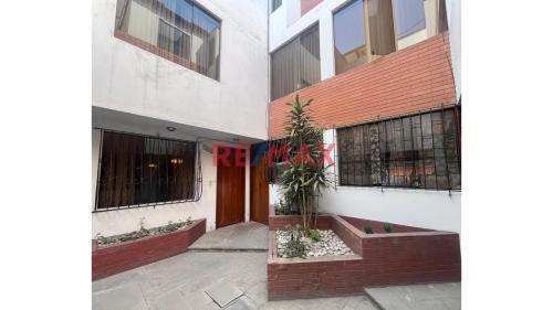 Casa en Alquiler ubicado en San Borja a $1,400