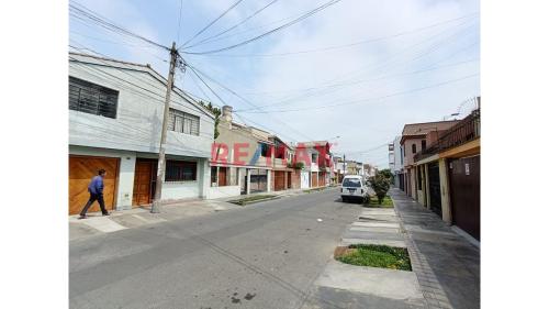 Casa de 7 dormitorios y 2 baños ubicado en Cercado De Lima