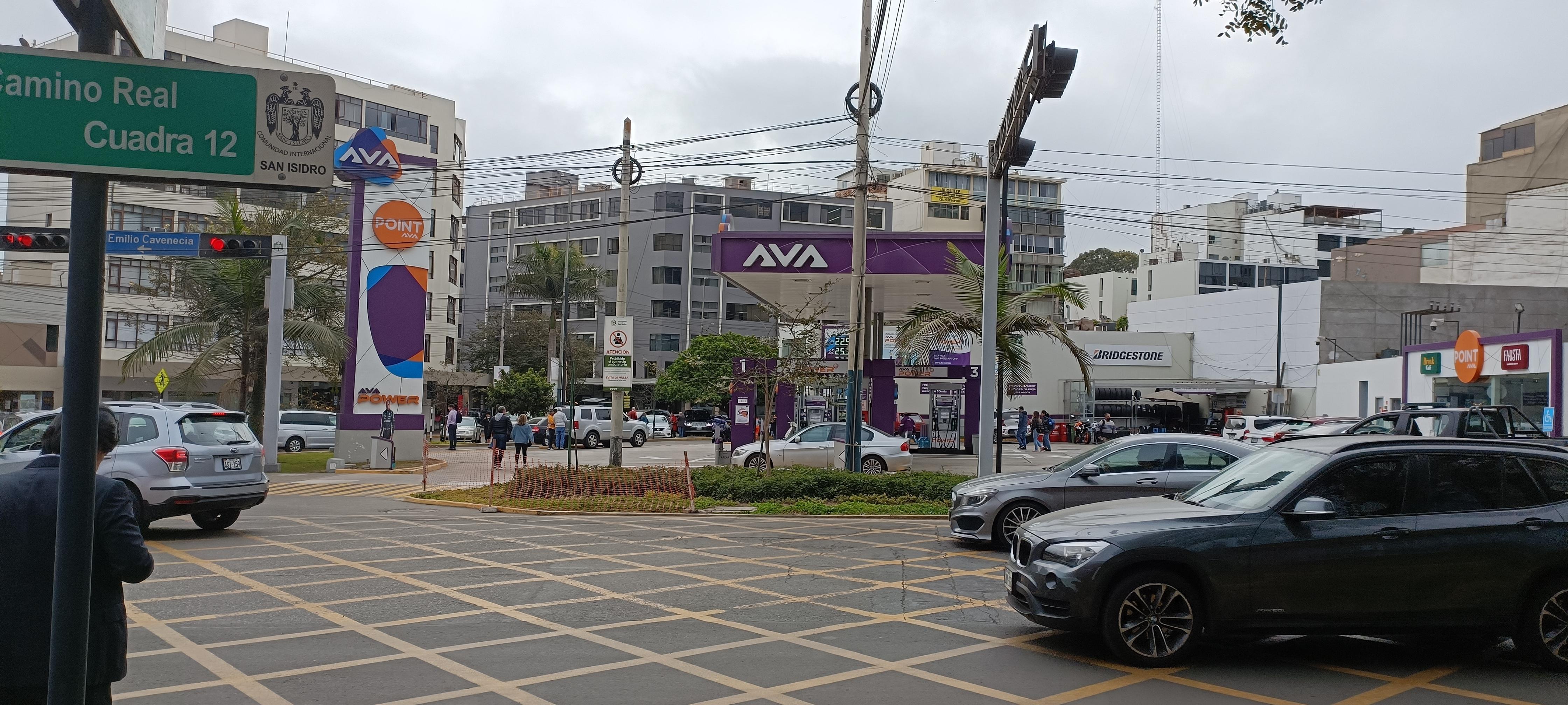 Oficina de 3 dormitorios ubicado en San Isidro Oficina de 3 dormitorios ubicado en San Isidro