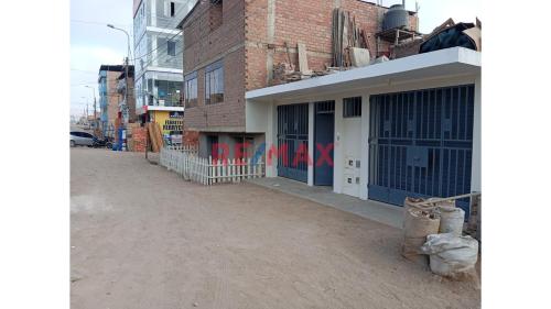 Local comercial en Alquiler ubicado en Ventanilla a $323