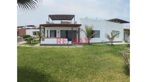 Casa de Playa en Venta ubicado en Cerro Azul a $300,000