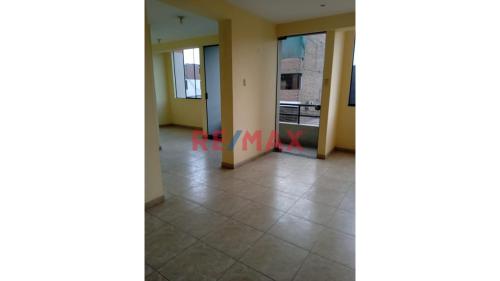 Departamento de 3 dormitorios y 2 baños ubicado en Los Olivos