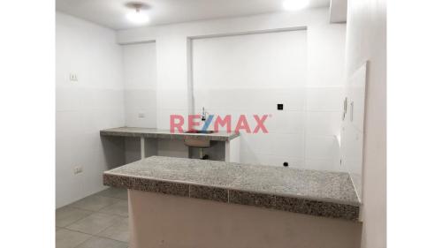 Departamento de 2 dormitorios ubicado en San Juan De Lurigancho