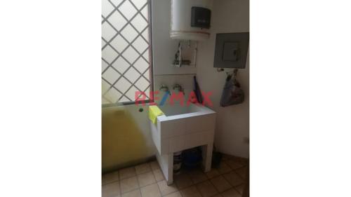 Departamento de 3 dormitorios y 2 baños ubicado en Santiago De Surco