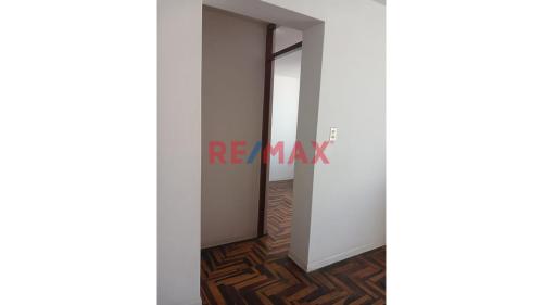 Departamento de 2 dormitorios ubicado en Santiago De Surco