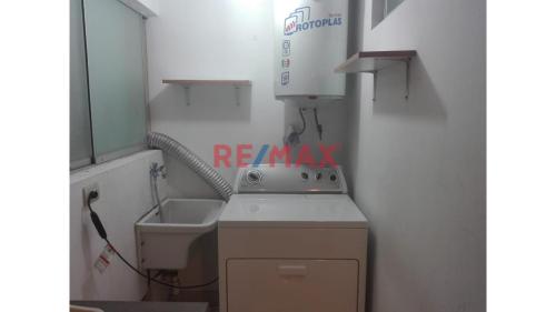 Departamento de 3 dormitorios y 2 baños ubicado en Surquillo