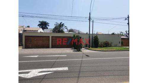 Casa en Venta ubicado en La Molina a $1,200,000