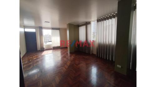 Departamento en Alquiler ubicado en Los Olivos a $309