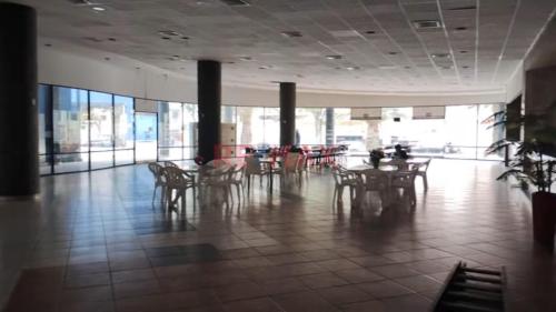 Amplio Local comercial ubicado en San Isidro