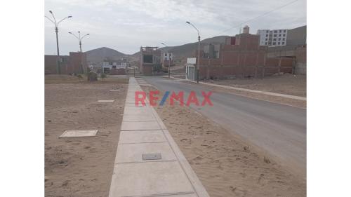 Terreno en Venta ubicado en Av. Principal Terreno en Venta ubicado en Av. Principal