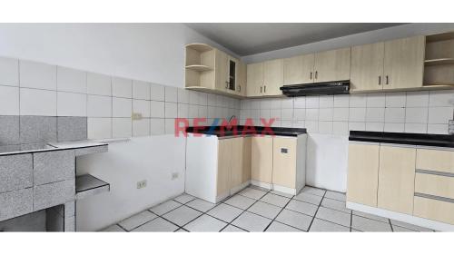 Departamento de 3 dormitorios ubicado en Santiago De Surco