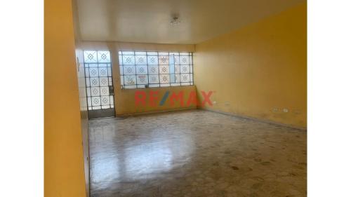 Casa en Venta ubicado en Jiron Los Zafiros Casa en Venta ubicado en Jiron Los Zafiros