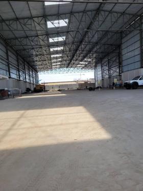 Amplio Local Industrial ubicado en Santa Anita Amplio Local Industrial ubicado en Santa Anita