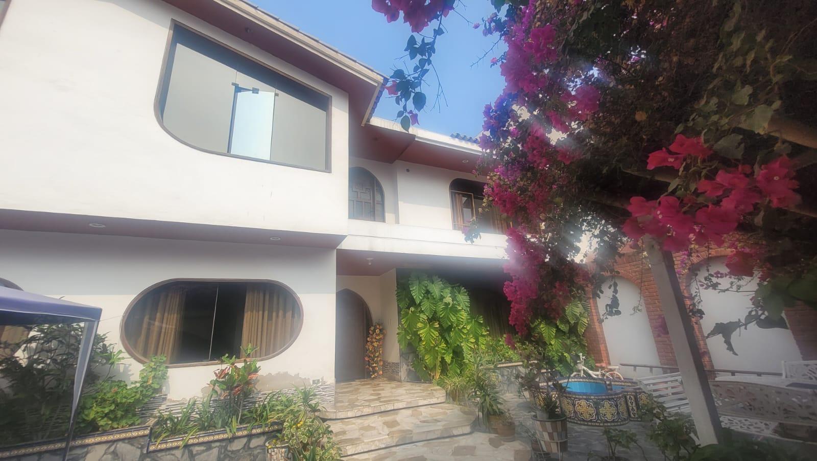 Casa en Venta ubicado en Ca. 8 164 Casa en Venta ubicado en Ca. 8 164