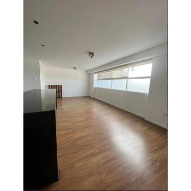 Departamento de 3 dormitorios ubicado en Santiago De Surco