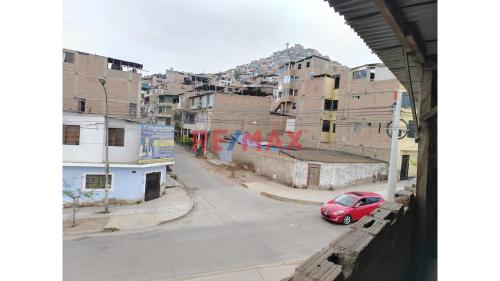 Casa de 5 dormitorios ubicado en Villa Maria Del Triunfo