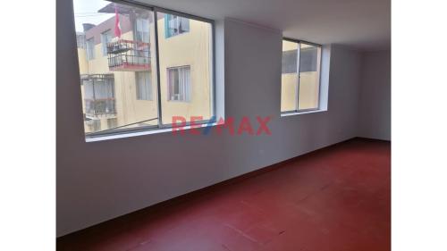 Departamento de 2 dormitorios ubicado en Callao