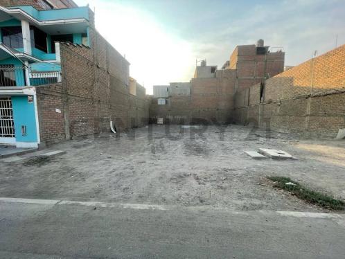Amplio Terreno ubicado en Comas Amplio Terreno ubicado en Comas