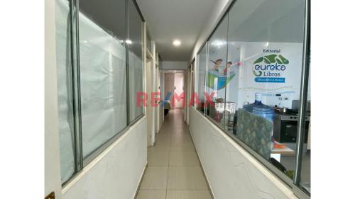 Amplio Local comercial ubicado en San Miguel Amplio Local comercial ubicado en San Miguel