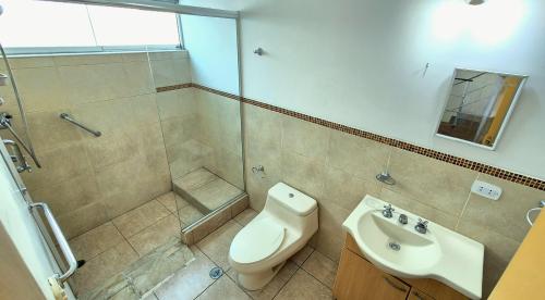 Departamento de 2 dormitorios y 2 baños ubicado en Miraflores Departamento de 2 dormitorios y 2 baños ubicado en Miraflores